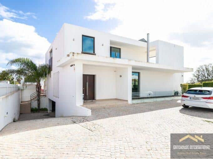 4 Bed Modern Villa In Faro Algarve