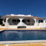 4 Bed Villa With Pool & Great Views In Santa Barbara de Nexe