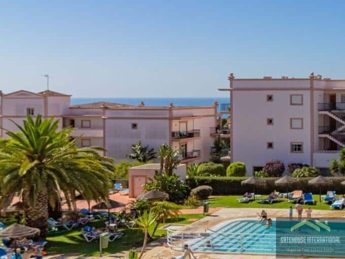 Furnished 2 Bedroom Apartment With Pool In Praia da Luz Algarve4