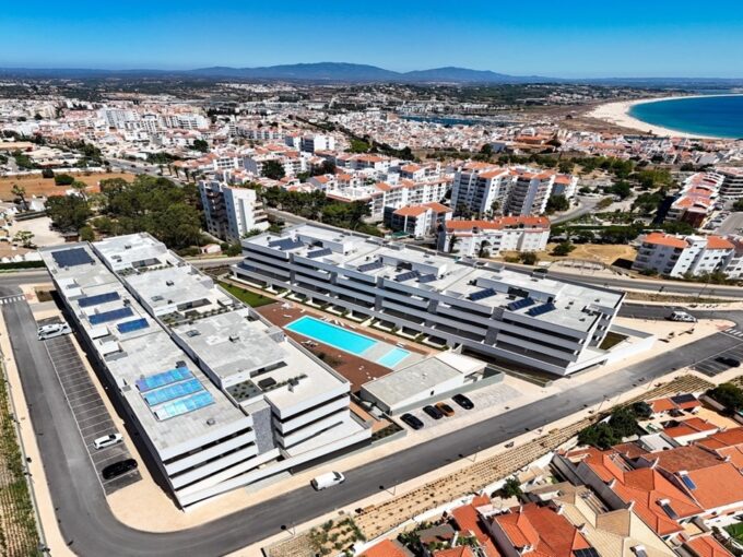 2 Bed Apartment For Sale In Lagos Algarve 32