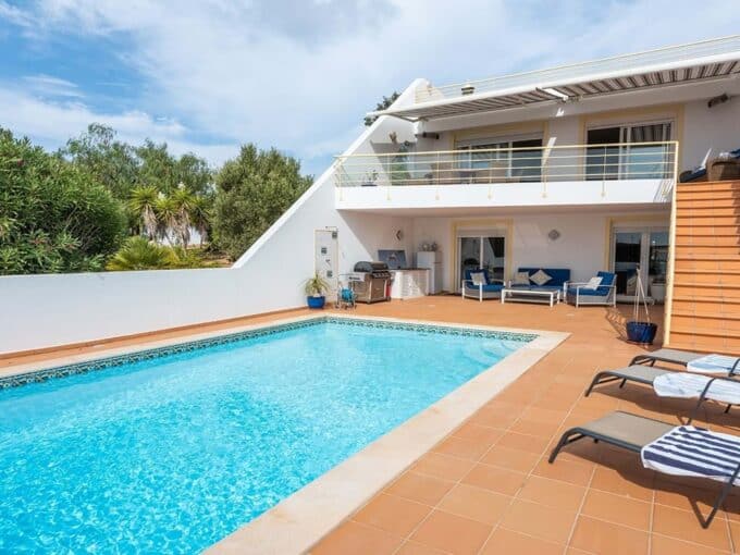 4 Bed Linked Villa With Sea Views In Praia da Luz Algarve