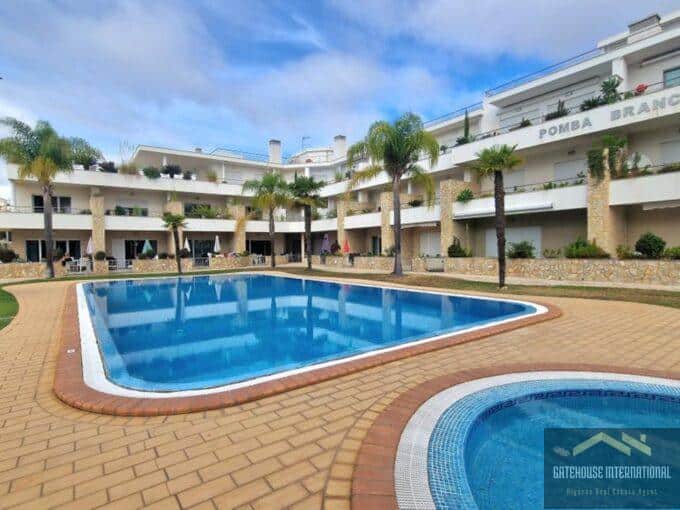 2 Bed Apartment In A Condominium In Albufeira Algarve 43