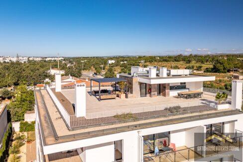 3 Bed Apartment With Private Garden & Roof Terrace In Tavira