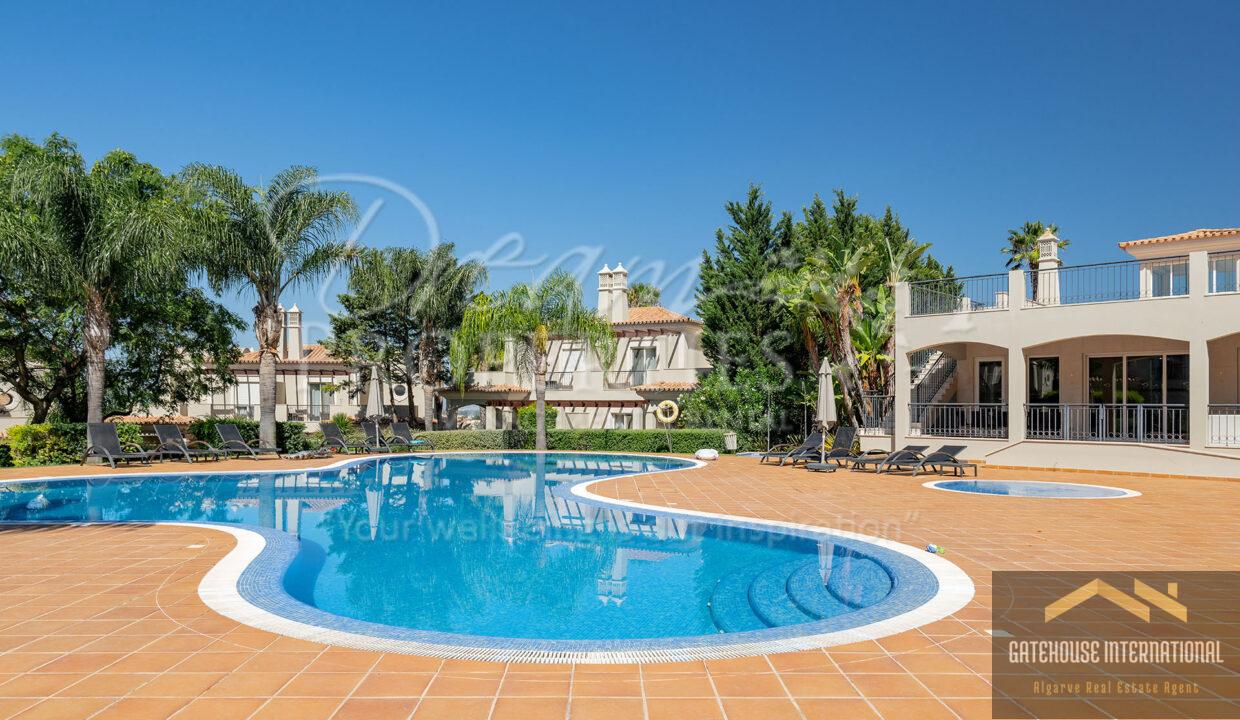 4 Bed Townhouse For Sale On the Crest Almancil Algarve 28