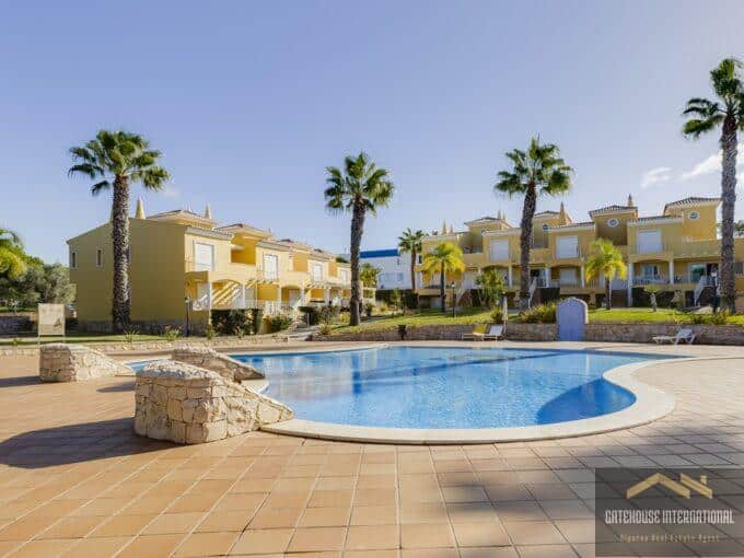 4 Bed Townhouse In A Private Condominium In Vilamoura Algarve 2