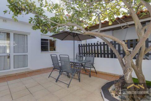 4 Bed Townhouse With Garden Near Lagos Algarve 11