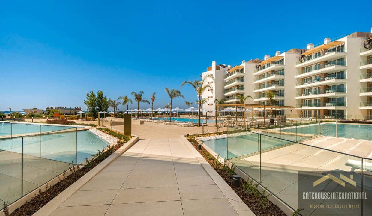 Beach Front 2 Bedroom Penthouse For Sale In Vilamoura Algarve 54