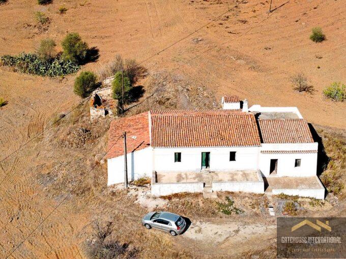 2 Bed Farmhouse With 8.7 Hectares in East Algarve 1