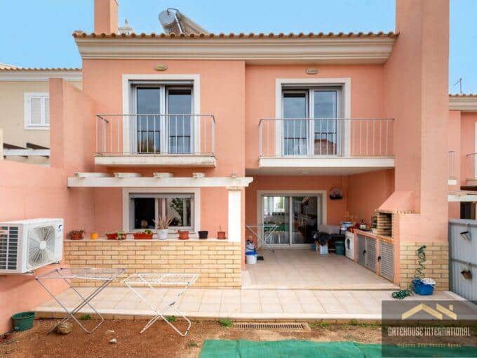 3 Bed Townhouse With Large Basement Garage In Boliquieme Algarve 1