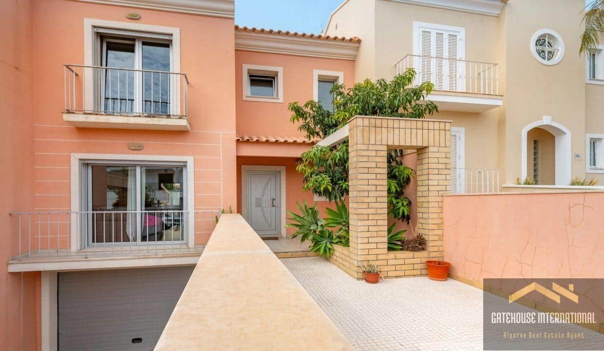 3 Bed Townhouse With Large Basement Garage In Boliquieme Algarve 2