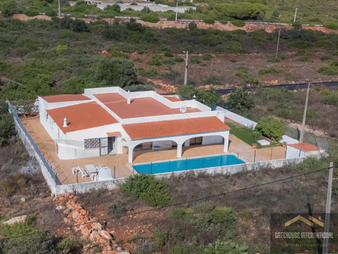 3 Bed Villa With Pool In Almancil Algarve 1