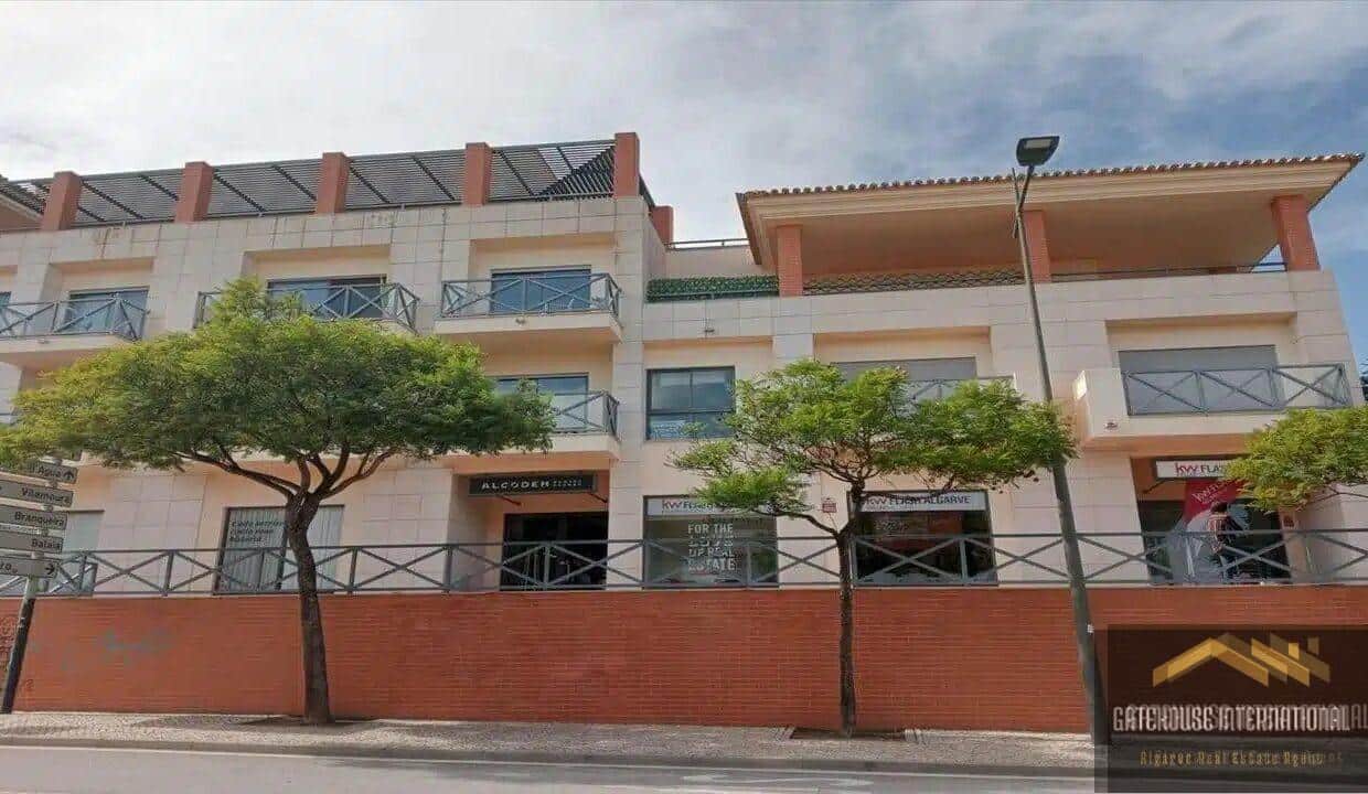 3 Bedroom Apartment For Sale In Albufeira Algarve 1