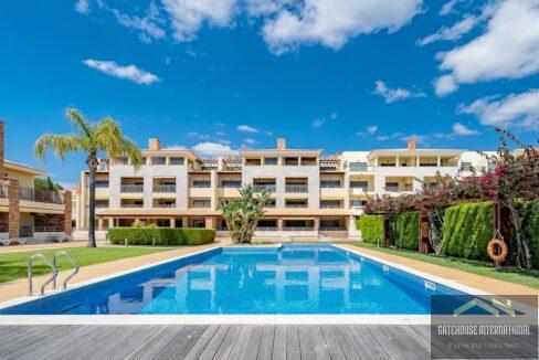 Ground Floor 2 Bed Apartment With Pool & Garage Parking In Vilamoura 1