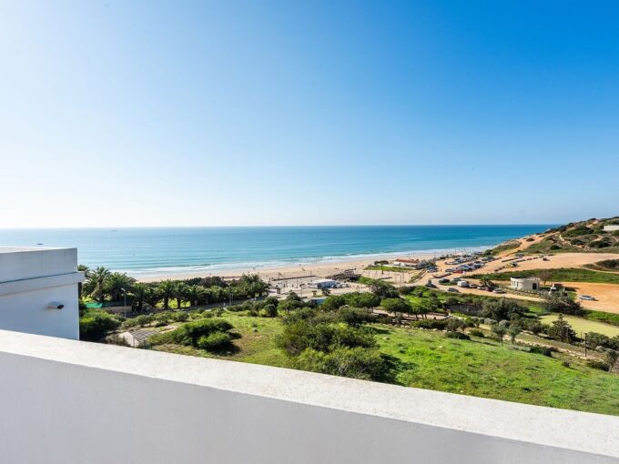 Sea View 2 Bedroom Penthouse In Porto do Mos Lagos Algarve 1