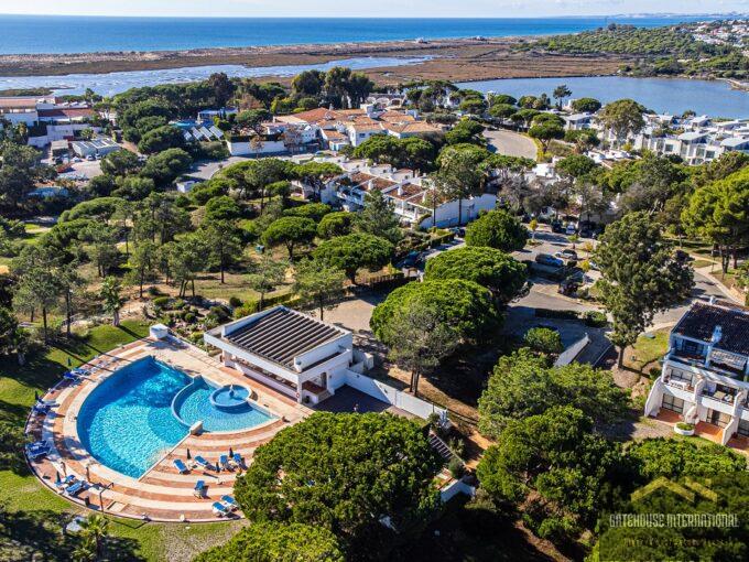 Top Floor 1 Bed Apartment In Victory Village Quinta do Lago Resort 1