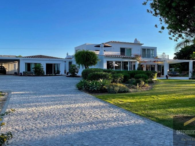 Sea View Villa For Sale In Caramujeira Carvoeiro Algarve 2