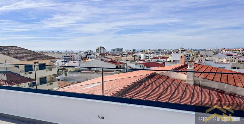 3 Bed Modern Penthouse Near Quarteira Beach Algarve 1