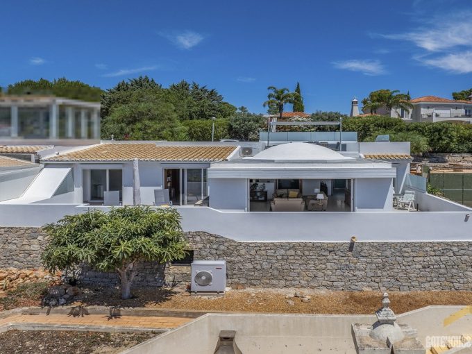 2+1 Bed House With Breathtaking Views In Goldra Loule Algarve 4