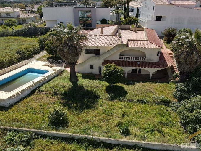5 Bed Villa In Almancil Centre With Development Opportunity 5