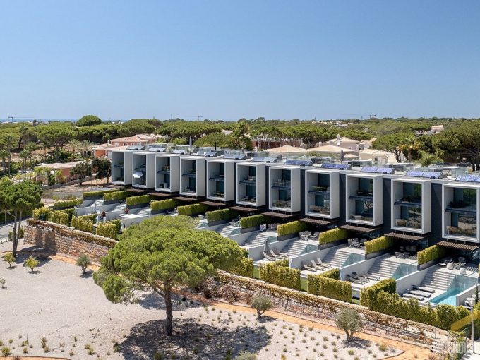 Contemporary Luxury Townhouse In The Alagrve Golden Triangle 17