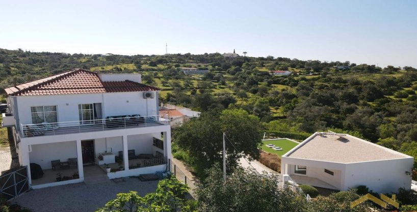 Sea View 3 Bed Villa With Basement Garage In Boliqueime Algarve 20
