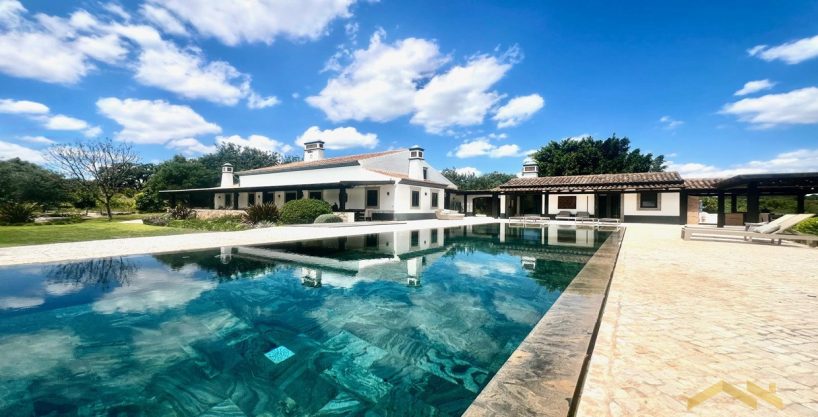 5 Bed Villa With Land Near Tavira East Algarve 1