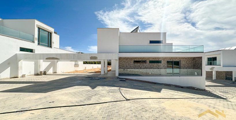Pine Cliffs Albufeira 4 Bed Brand New Villa For Sale 2