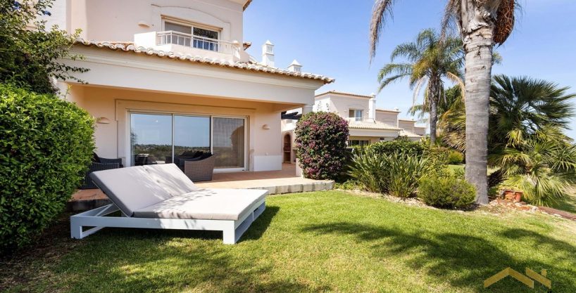 2 Bedroom Golf Townhouse At Vale da Pinta Carvoeiro Algarve 1