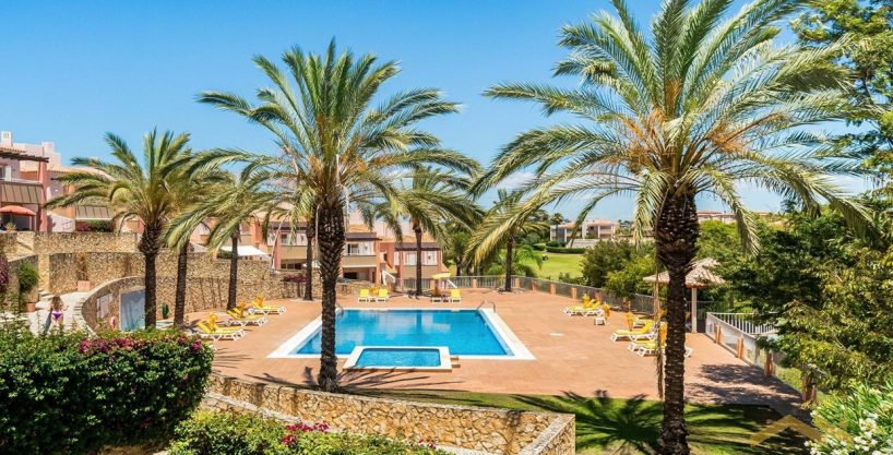 Co Ownership 2 Bed Townhouse At Vale da Pinta Golf Resort Carvoeiro 1