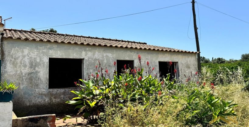 Property Ruin With Land In Porches Algarve For Sale 1
