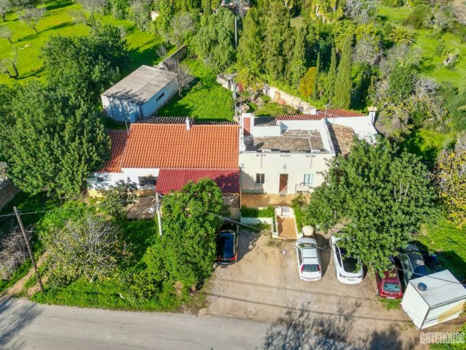 Semi Detached House For Renovation In Almancil Algarve 1