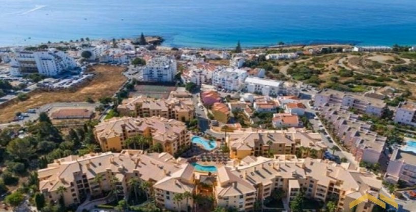 1 Bed Apartment In Praia da Luz Algarve For Sale 1