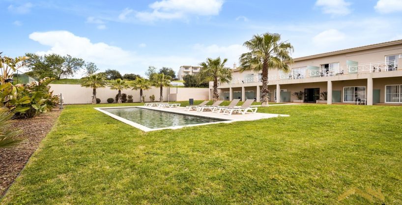 2 Bed Studio In Gramacho Residences Resort Carvoeiro Algarve 1