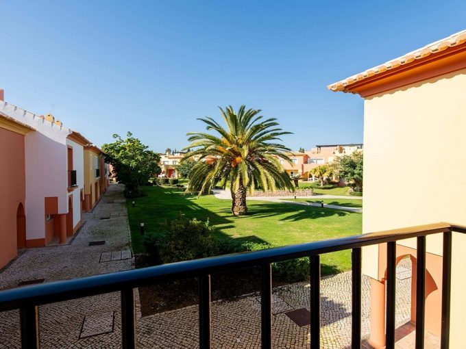2 Bed Townhouse In Meia Praia Lagos Algarve