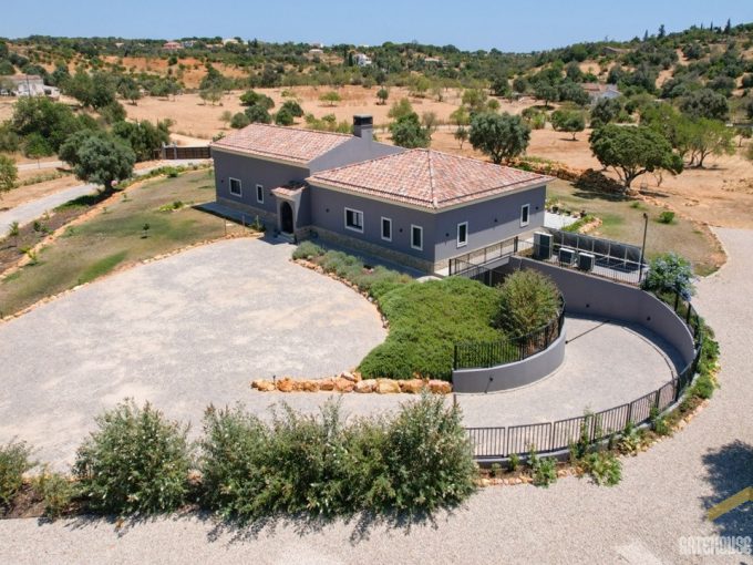 3 Bed Country Villa With 2 Hectares In Carvoeiro Algarve 5