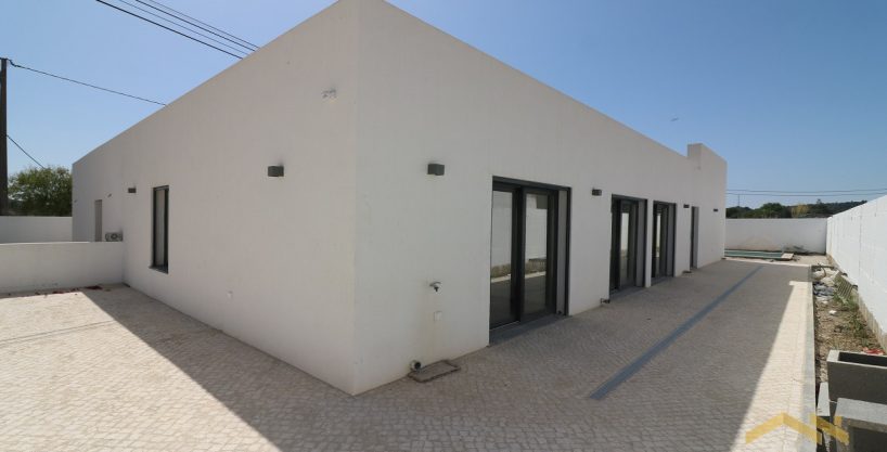 3 Bed New Villa In Sao Bras de Alportel 1