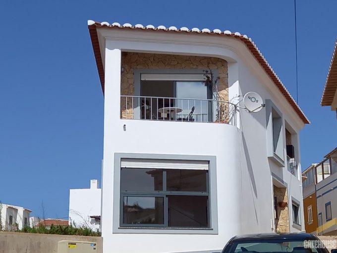 3 Bed Townhouse In Vila do Bispo West Algarve 1