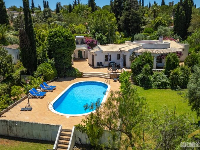 3 Bed Villa With Pool & Garage In Portimao Algarve 1