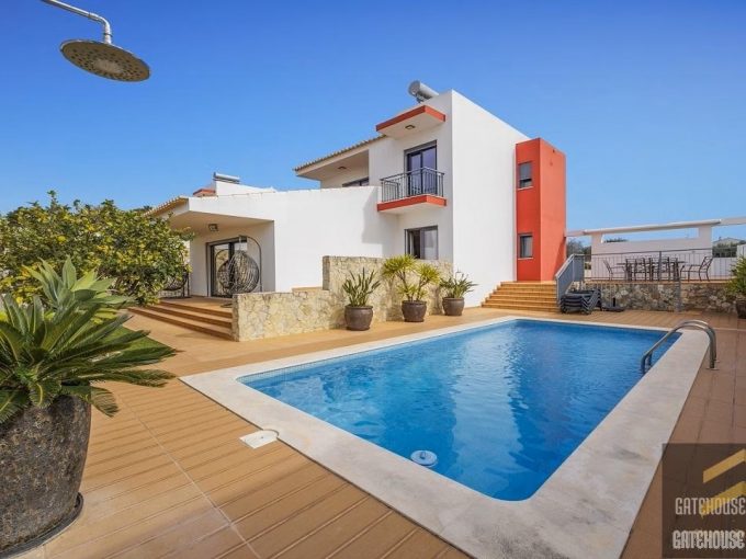 4 Bed Modern Villa With Pool In Loule Algarve 1