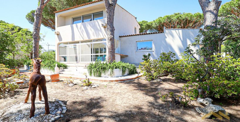 4 Bed Villa In Vale do Lobo Golf Resort Algarve 1