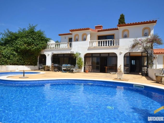 4 Bed Villa With Guest Studio In Boliqueime Algarve 1
