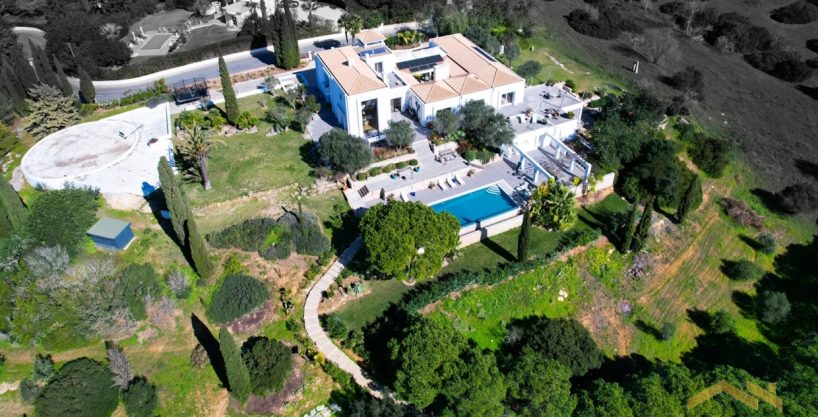 5 Bed Luxury Villa Plus 3 Bed Farmhouse In Carvoeiro Algarve 1