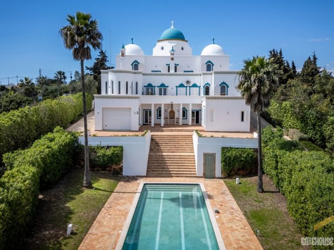 5 Bedroom Villa For Sale With Large Pool In Carvoeiro Algarve 2