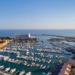 Commercial Shop Unit For Sale On Vilamoura Marina Algarve main