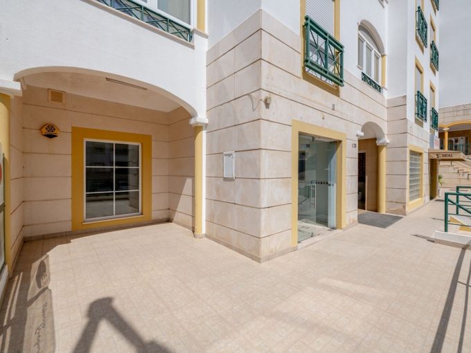 Commercial Unit For Sale In Lagos Centre Algarve  1