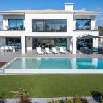 Contemporary 4 Bedroom Villa For Sale In Carvoeiro Algarve 5