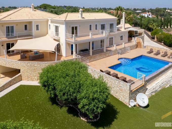 Luxury 7 Bed Algarve Villa In Porches For Sale 1