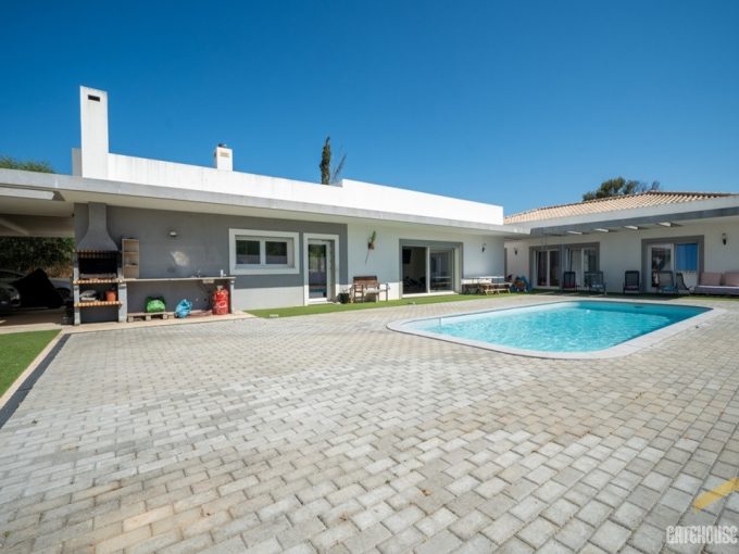 Penina Golf Alvor Algarve Modern 4 Bed Villa For Sale 1