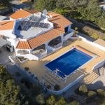 South Facing 4 Bed Villa With Great Views Nr Santa Barbara de Nexe Algarve 1