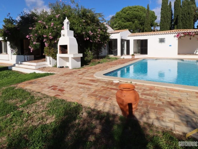 Villa To Renovate In Carvoeiro Algarve For Sale a